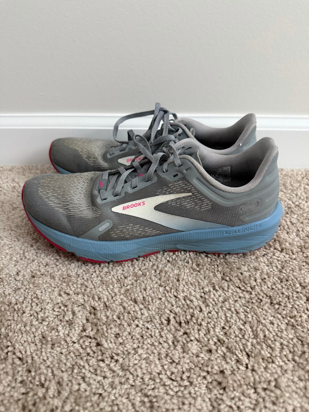 Brooks Launch GTS 9 Running Shoes • Grey/Blue/Pink • Size 8